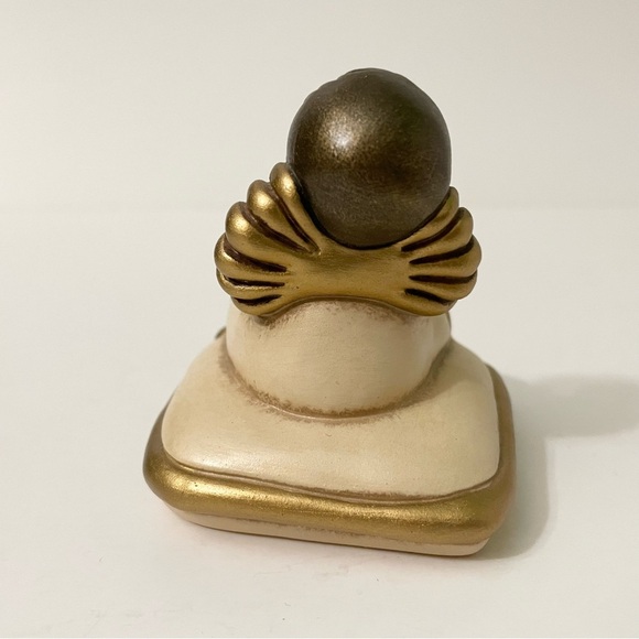 Vintage Thun Sleeping Angel with Gold Heart Ceramic Figurine Italy - Picture 3 of 11